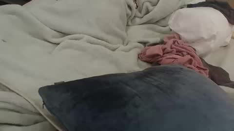 Dude online show from November 17, 9:42 pm