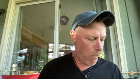 Snapshot of dudeinnh chatting on September 21, 9:05 pm Steve online show from September 21, 9:05 pm