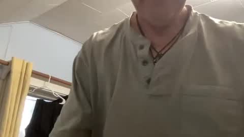 Snapshot of dudeinnh chatting on November 8, 9:13 pm Steve online show from November 8, 9:13 pm