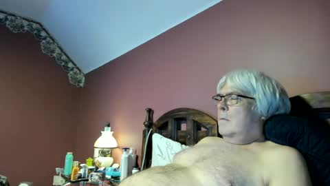 Snapshot of dug38 chatting on June 17, 1:56 pm Doug online show from June 17, 1:56 pm