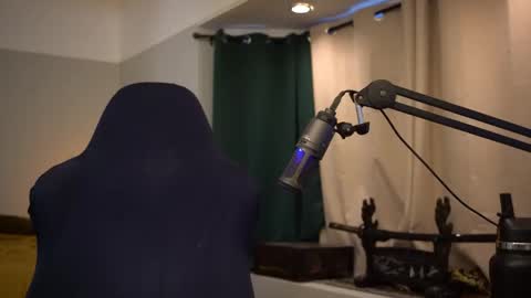 Snapshot of dukethedude chatting on November 30, 12:14 am Duke online show from November 30, 12:14 am