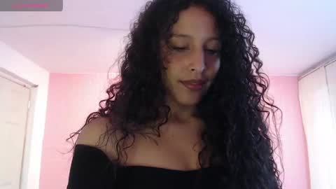 Snapshot of dulce1609 chatting on June 6, 9:19 pm dulce1609 online show from June 6, 9:19 pm