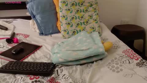 dulce1791 online show from December 7, 4:25 pm