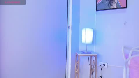 dulce__fiore07 online show from April 24, 12:18 pm