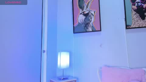 dulce__fiore07 online show from April 29, 11:58 am
