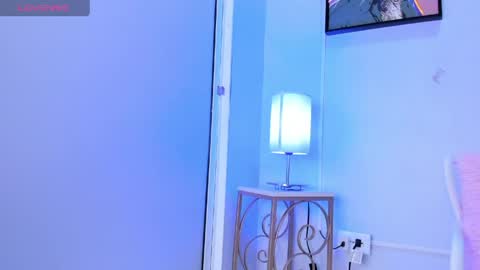 Snapshot of dulce__fiore07 chatting on May 7, 11:59 am dulce__fiore07 online show from May 7, 11:59 am