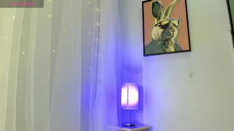 Snapshot of dulce__fiore07 chatting on May 18, 12:00 pm dulce__fiore07 online show from May 18, 12:00 pm