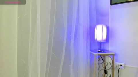 Snapshot of dulce__fiore07 chatting on May 20, 12:00 pm dulce__fiore07 online show from May 20, 12:00 pm