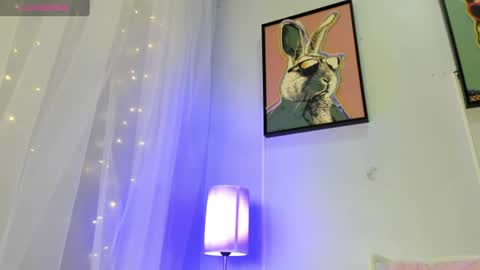 Snapshot of dulce__fiore07 chatting on June 9, 12:06 pm dulce__fiore07 online show from June 9, 12:06 pm