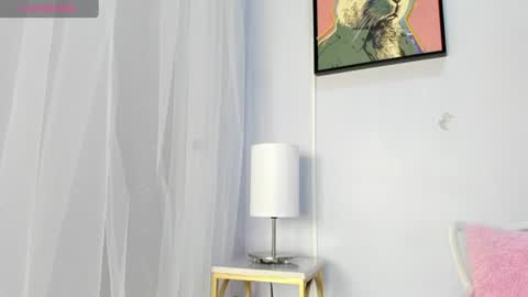 Snapshot of dulce__fiore07 chatting on June 10, 12:04 pm dulce__fiore07 online show from June 10, 12:04 pm