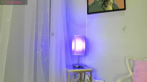 Snapshot of dulce__fiore07 chatting on June 13, 12:14 pm dulce__fiore07 online show from June 13, 12:14 pm