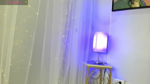Snapshot of dulce__fiore07 chatting on June 17, 12:07 pm dulce__fiore07 online show from June 17, 12:07 pm