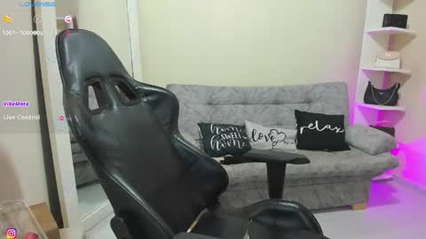 Snapshot of dulce_alice_ chatting on May 9, 12:49 am ALICE online show from May 9, 12:49 am