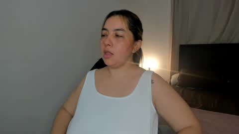 dulce brithany online show from April 15, 11:05 pm