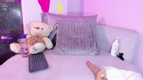Snapshot of dulce_charm_ chatting on July 28, 6:20 pm dulce_charm_ online show from July 28, 6:20 pm