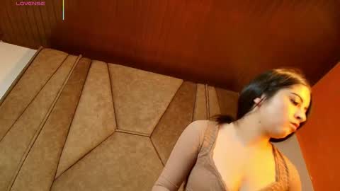 dulce_hell online show from March 17, 7:17 pm