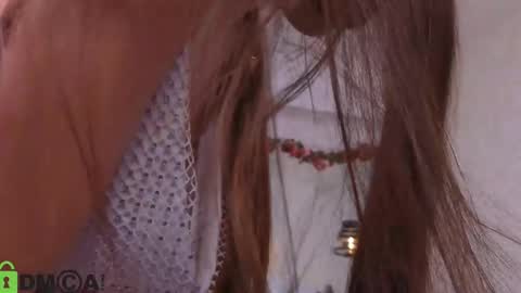 Snapshot of dulce_isabel_ chatting on May 16, 3:47 am dulce_isabel_ online show from May 16, 3:47 am