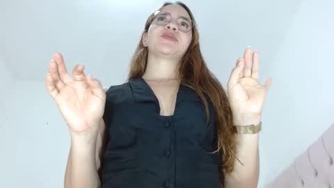 Snapshot of dulce_melocoton chatting on April 30, 11:09 pm Dulce online show from April 30, 11:09 pm