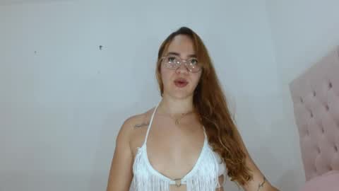 Snapshot of dulce_melocoton chatting on May 23, 10:25 pm Dulce online show from May 23, 10:25 pm
