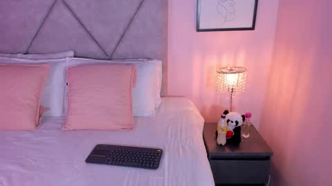 Dulcee Garcia online show from February 26, 8:19 pm