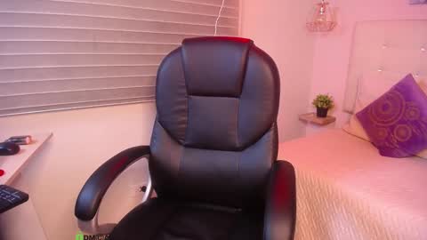 Dulce Rose online show from February 24, 11:52 pm