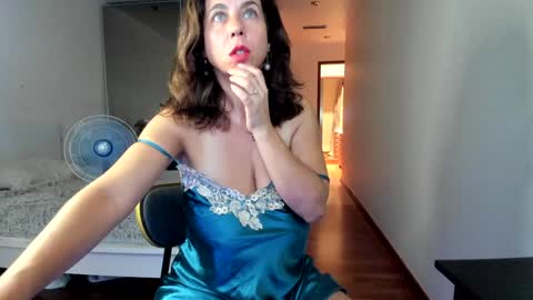 dulceyjohn online show from September 14, 4:44 am