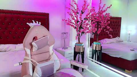 Snapshot of dulcinea_grayy chatting on December 1, 11:48 am dulcinea_grayy online show from December 1, 11:48 am