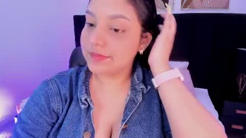 Snapshot of dullce77 chatting on July 3, 7:09 pm Dulce online show from July 3, 7:09 pm