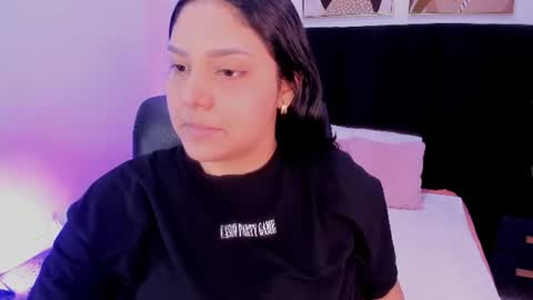 Snapshot of dullce77 chatting on July 8, 7:07 pm Dulce online show from July 8, 7:07 pm