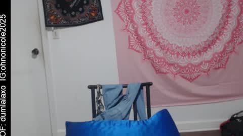 the only advantage you have over me is that u can kiss my ass and i cant  online show from January 9, 6:38 am