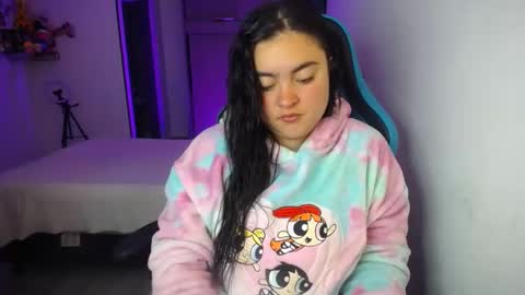 Snapshot of dumont_model chatting on September 23, 6:49 am Nicole   online show from September 23, 6:49 am