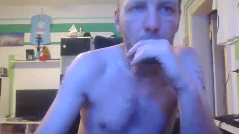 Snapshot of dunky_31 chatting on December 20, 2:29 am dunky_31 online show from December 20, 2:29 am