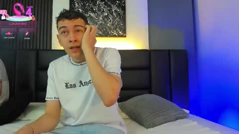 Thomas and Noah online show from November 23, 1:00 pm