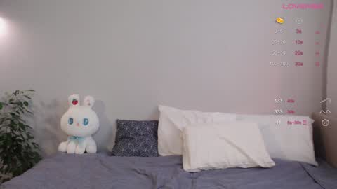 Snapshot of duomoon chatting on February 6, 9:00 am SashaAlex online show from February 6, 9:00 am