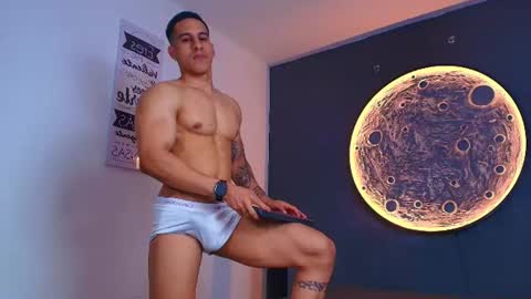 duran_dhikol1 online show from June 26, 1:54 am