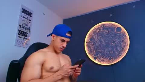 duran_dhikol1 online show from July 9, 1:53 am