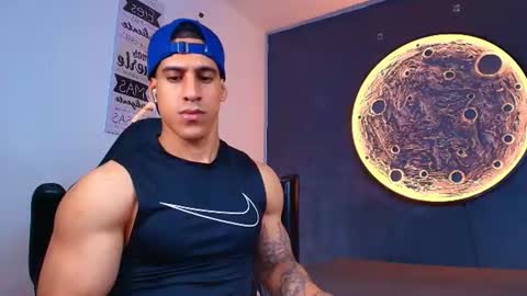 duran_dhikol1 online show from July 24, 11:03 pm