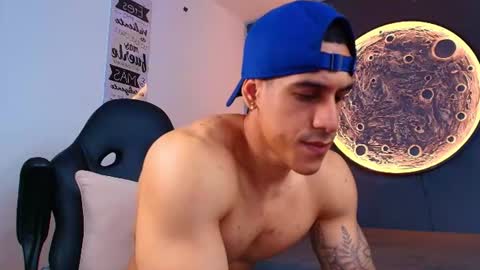duran_dhikol1 online show from July 29, 1:59 am