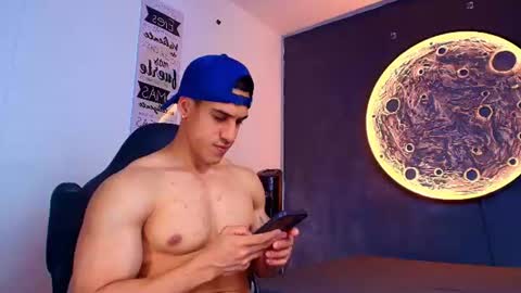 duran_dhikol1 online show from August 2, 10:30 pm