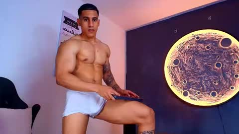 duran_dhikol1 online show from August 4, 2:04 am
