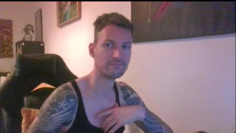 Snapshot of durexdublex chatting on December 23, 5:22 pm durexdublex online show from December 23, 5:22 pm