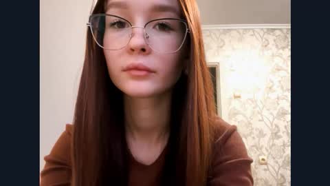 Annie online show from December 22, 2:14 pm