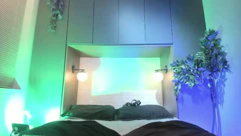 Dustin Sonne online show from April 27, 3:37 am