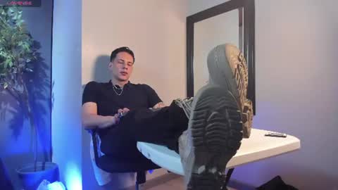 Snapshot of dustin_sonne chatting on July 11, 4:26 am Dustin Sonne online show from July 11, 4:26 am