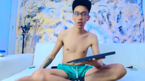 Dustin Dollin online show from October 25, 7:08 pm