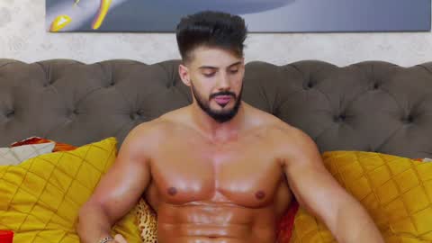 Snapshot of dustinkeent chatting on February 6, 1:05 am Dustin online show from February 6, 1:05 am