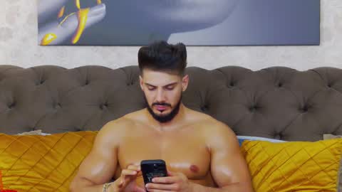 Snapshot of dustinkeent chatting on February 21, 10:59 pm Dustin online show from February 21, 10:59 pm