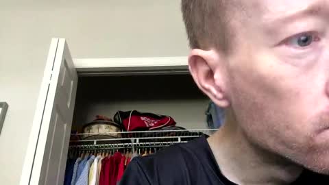 Snapshot of dustinthesweettalker chatting on December 14, 4:31 pm Dustinthesweettalker online show from December 14, 4:31 pm