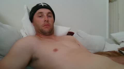 Snapshot of dustyroy09 chatting on February 11, 2:25 am dustyroy09 online show from February 11, 2:25 am