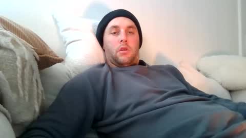 dustyroy09 online show from May 25, 6:08 am
